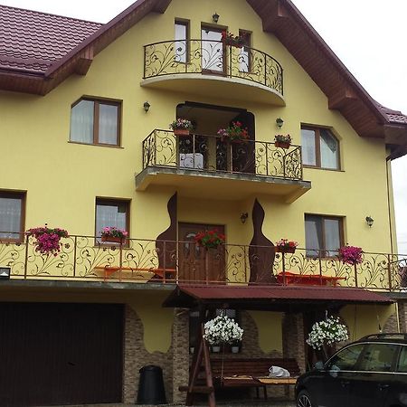 Вілла Casa Paty Менестіря-Хуморулуй Екстер'єр фото
