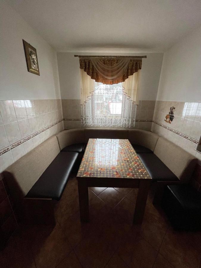 Вілла Casa Paty Менестіря-Хуморулуй Екстер'єр фото