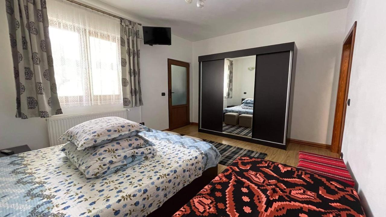 Вілла Casa Paty Менестіря-Хуморулуй Екстер'єр фото
