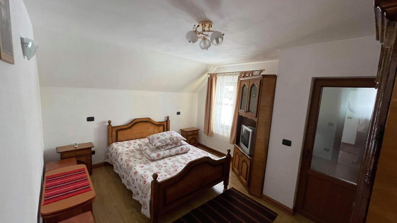Вілла Casa Paty Менестіря-Хуморулуй Екстер'єр фото
