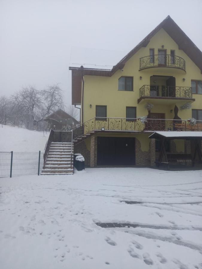 Вілла Casa Paty Менестіря-Хуморулуй Екстер'єр фото