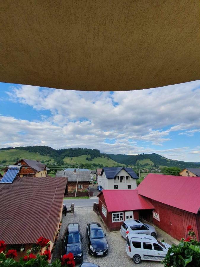 Вілла Casa Paty Менестіря-Хуморулуй Екстер'єр фото